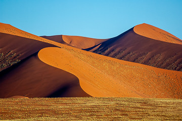 LE-AF-LA-119&nbsp;&nbsp;&nbsp;&nbsp;&nbsp;&nbsp;&nbsp;&nbsp; Dynamic Dune Shapes, Namib-Naukluft National Park, Namib Desert, Namibia